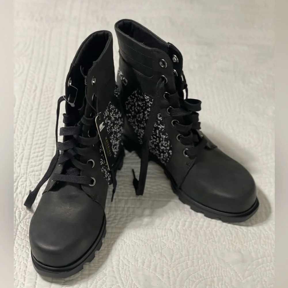 Sorel Joan of Arctic Waterproof Wedge III Lexie Lace-Up Bootie Size 10 New!
